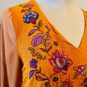 Umgee Embroidered Pumpkin Dress or Tunic Women’s Small with Chiffon Sleeves